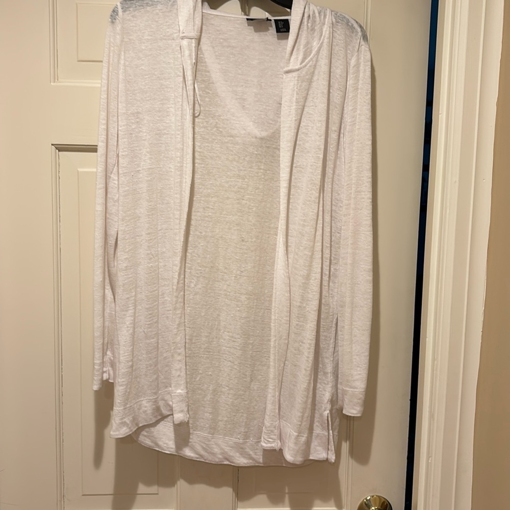 Tahari linen open sweater.
